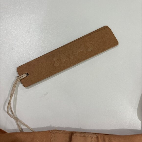 SKIMS No Show Molded Unlined Balconette Size 36B - Picture 3 of 4